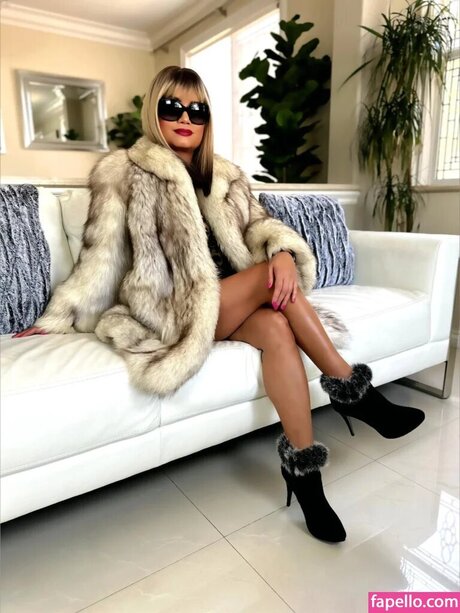 Madame Teeze pornostar xxx bild