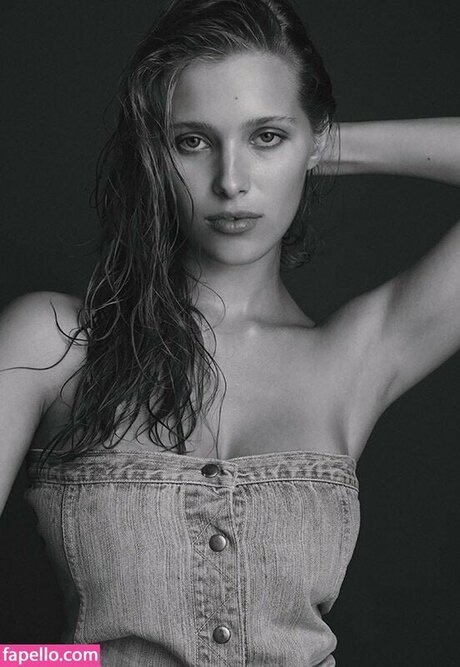 berühmte ladyboy-onlyfans freie pornographische galerien