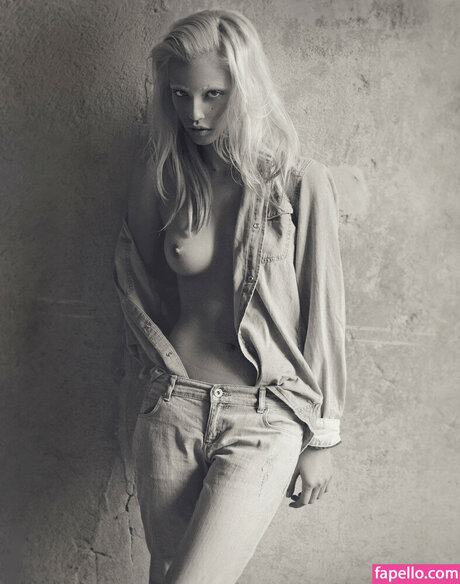 Lera Abova perfekte nette galerie