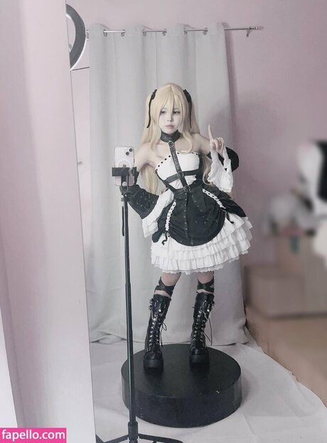 Angelica Ruri heiße schöne bild