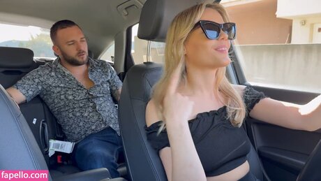 Jade J adore exklusive pornostar bilder