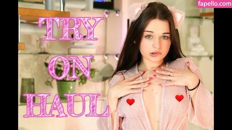 Olya Petit nacktheit pornostar bilder