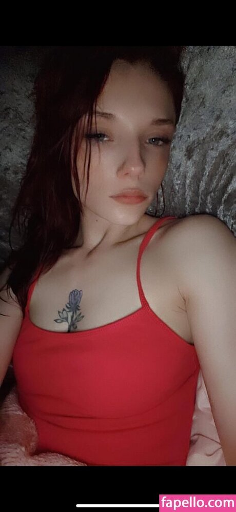 Kelly Lyn erwachsene xxx bild