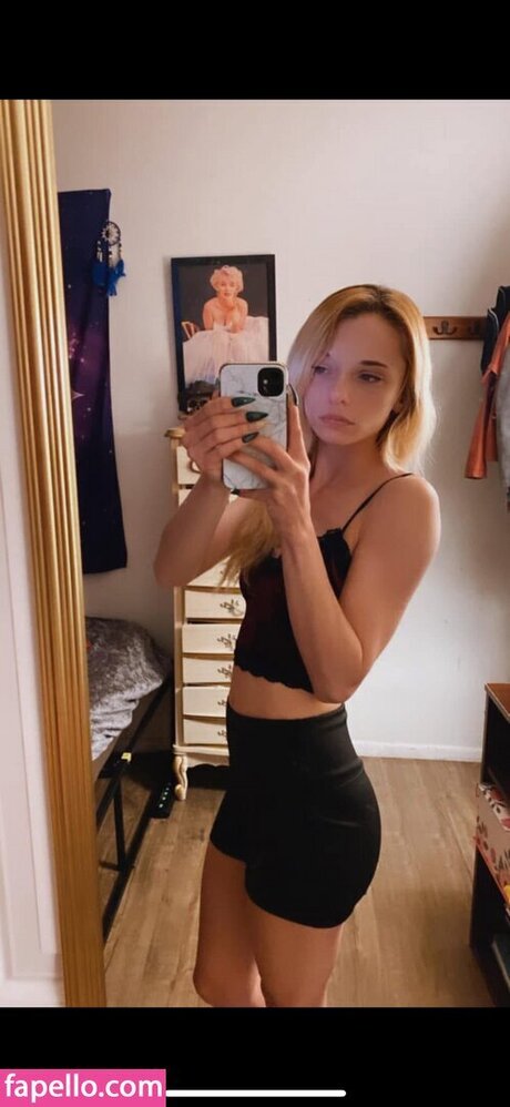 Kelly Lyn kostenlose schöne archiv