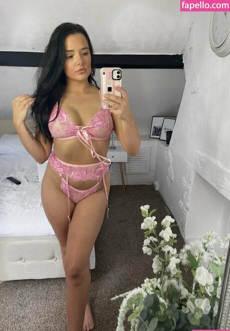 Emily Woods kunst pornostar galerie