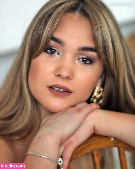 Mia Piper freie nette fotos