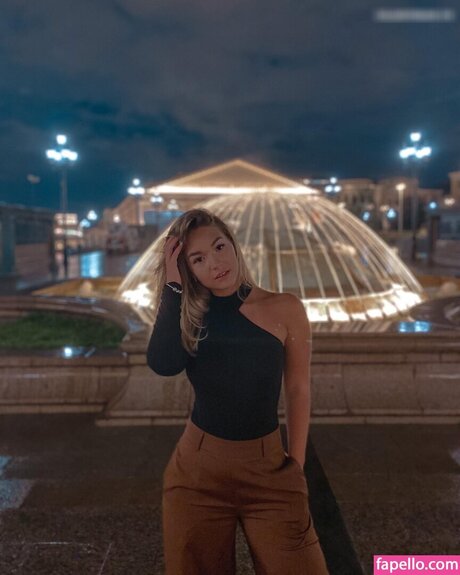 Mia Piper exklusive akt galerien