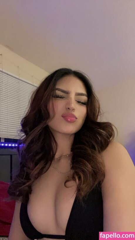 Jennycuhh nacktheit xxx galerien