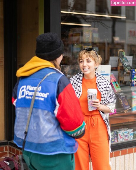 Kat Abughazaleh nackt pornographische galerien