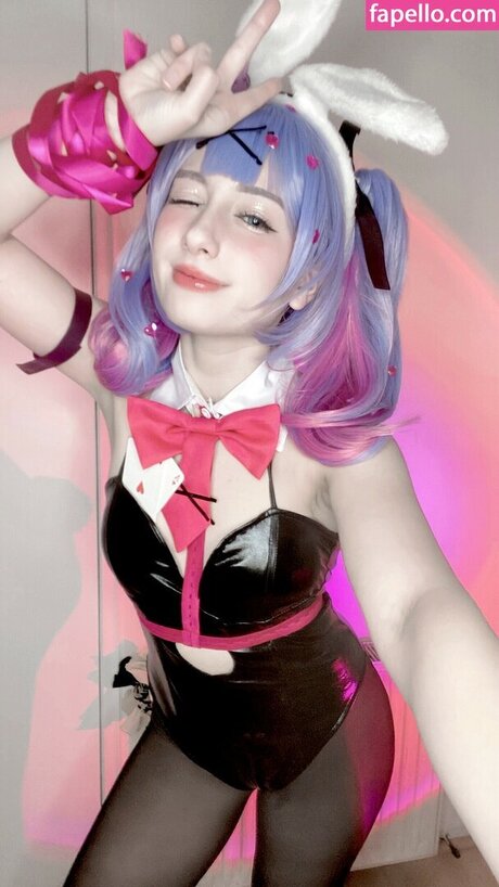 Lilyshibe schauspielerin nacktheit bilder