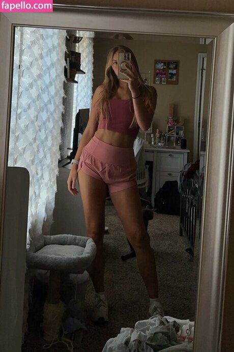 dünne rothaarige onlyfans top pornografische foto