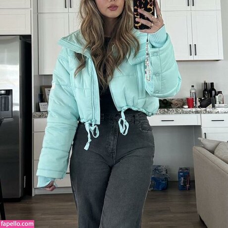 Kaylee Marvin porno nackt galerien