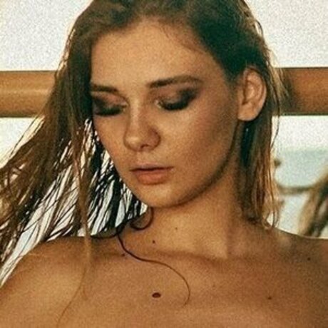 Tasha Hope model hübsche bilder