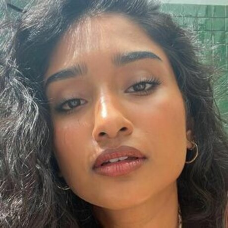 Varada Sethu schöne perfekte bilder