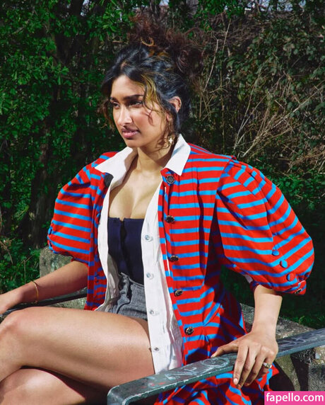 Varada Sethu schauspielerin sex bild