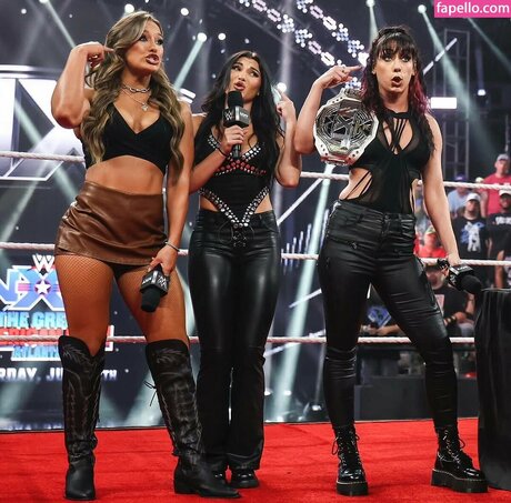 Fallon Henley porno nette fotos