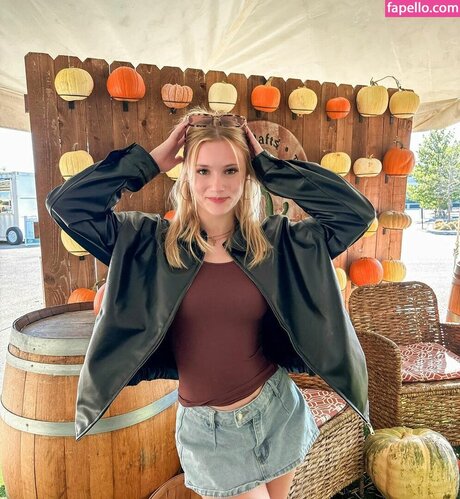 Mads Thompson Maddiiedee hübsche erwachsene bilder