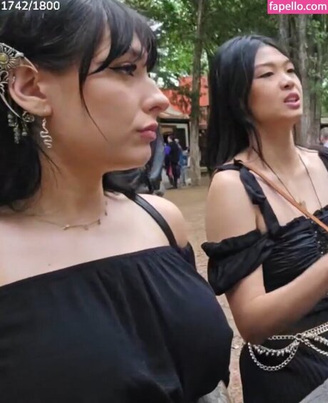 Juliakins hd sexy galerien