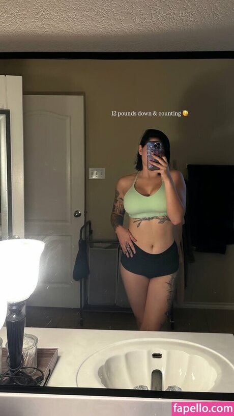 Juliakins perfekte pornostar foto