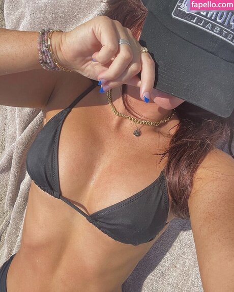 Julia Hatch schauspielerin pornographische bilder