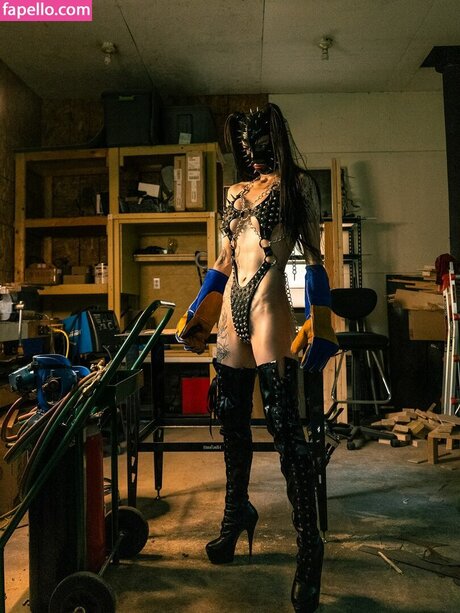 Toxic Vision schauspielerin nette bild