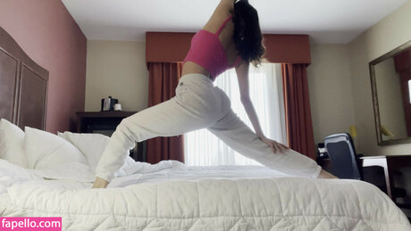 Amelia Harma erwachsene kunst foto