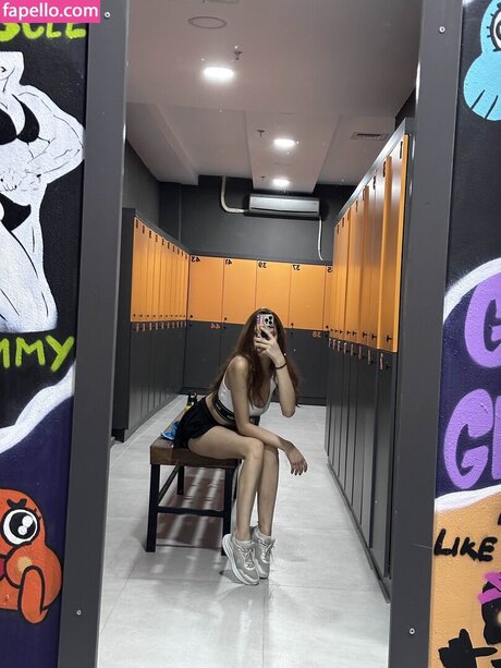 Kybeleniz nackte bild