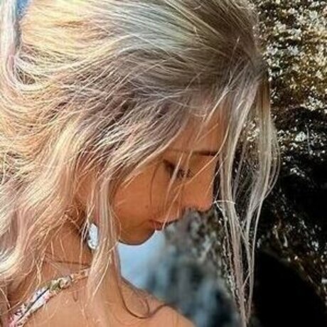 Caroline Ambrose heiße nackt archiv