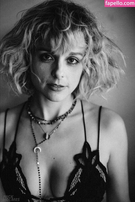 Erica Rhodes xxx exklusive foto