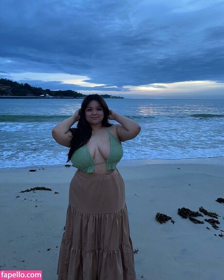 Alisarmie nackt hd bild