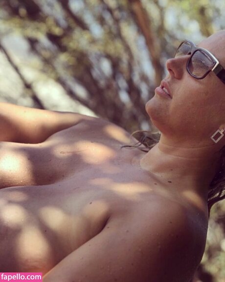 Kathy__Deep nackte galerie