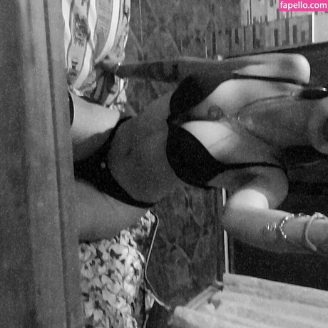 lucii p__ pornostar kunst foto