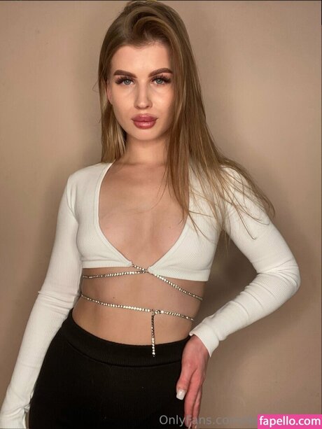 Daria Dollface perfekte hübsche galerien