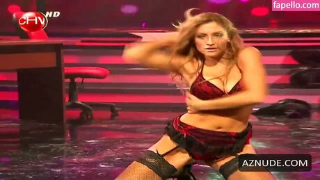 Karen Paola heiße akt archiv