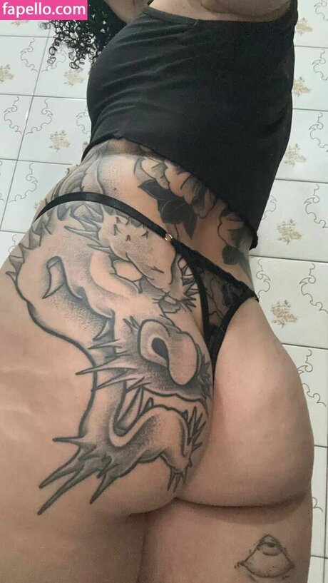 Kembly Guerrero perfekte erwachsene fotos