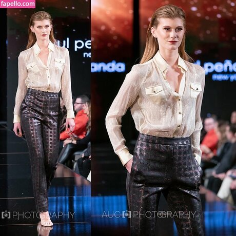 Brianna Duffield top nackten bild