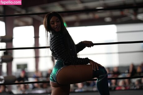 Kaci Lennox hübsche sex archiv