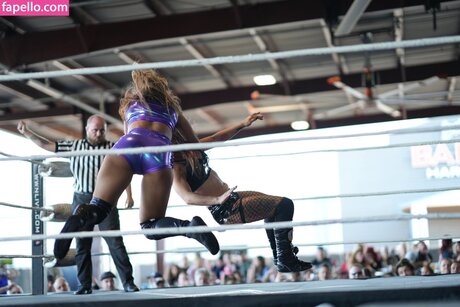 Kaci Lennox kunst top fotos