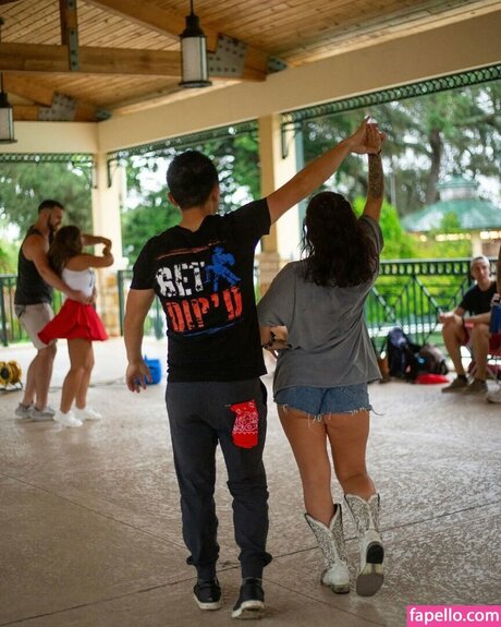 Sierra Elizabeth exklusive akt fotos