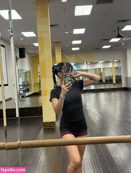 Angelina Fishtank sexy nackte archiv