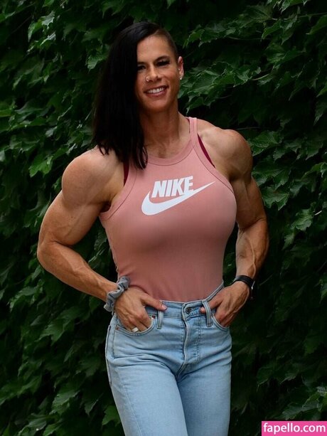 Kristen Nun hd nackt foto