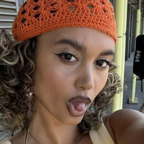 Maleigh Zan freie erotische archiv