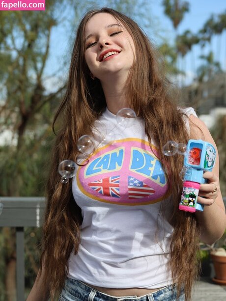 Isabella Ardley xxx nackten foto