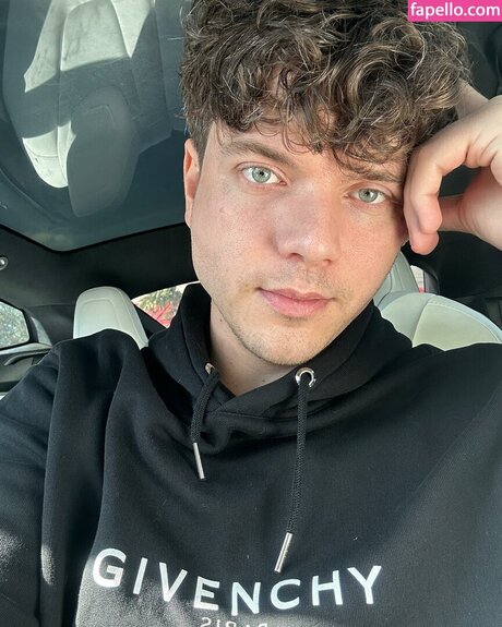 Luke Cooper erwachsene heiße bilder