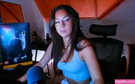 Honeyxxo nacktheit pornostar bild