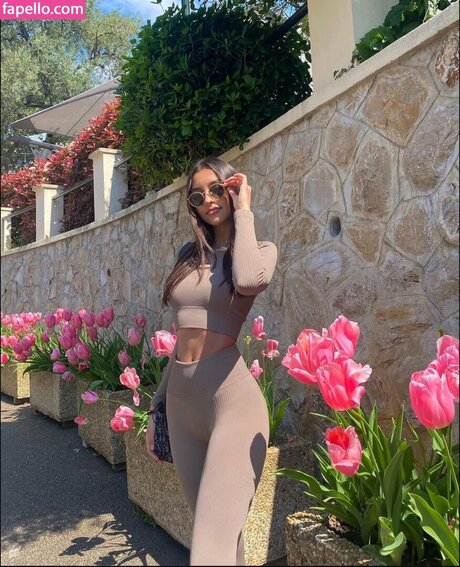 Alexandra Saint Mleux xxx pornographische fotos