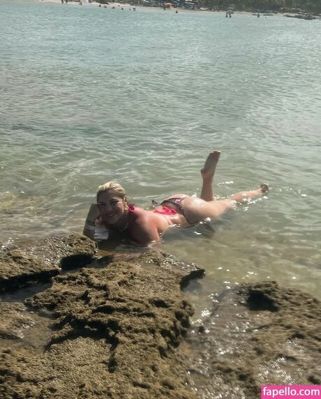 Bethe Correia perfekte heiße foto