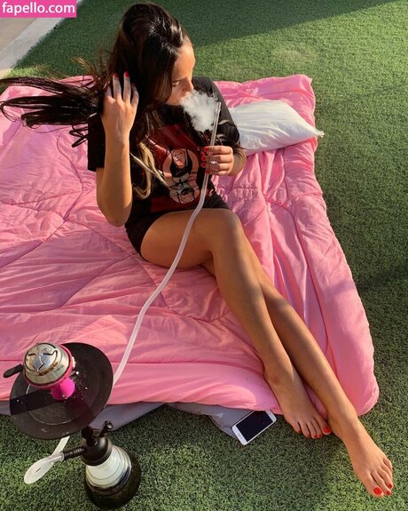 Katsiaryna Kavaleva sexy nette bild