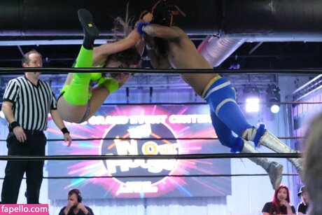 Wren Sinclair schauspielerin freie fotos