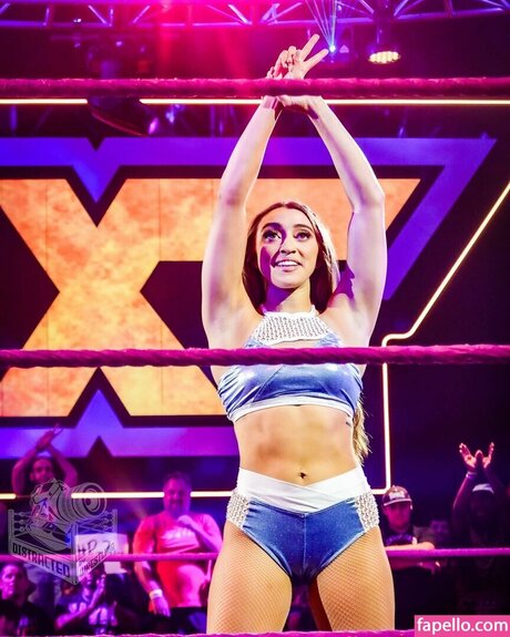 Wren Sinclair heiße pornostar galerien